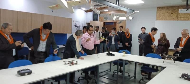 Welcoming a Japanese delegation to the Drone Centre — photograph 1 from the original post
