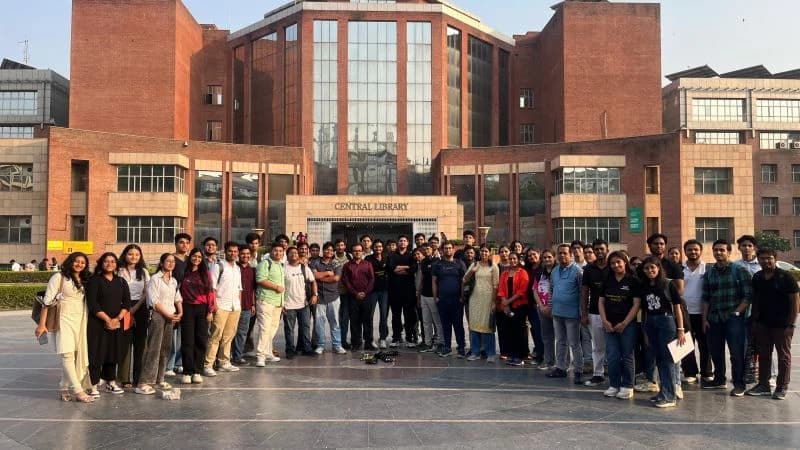 A mentored drone startup leads the classroom — photograph 1 from the original post